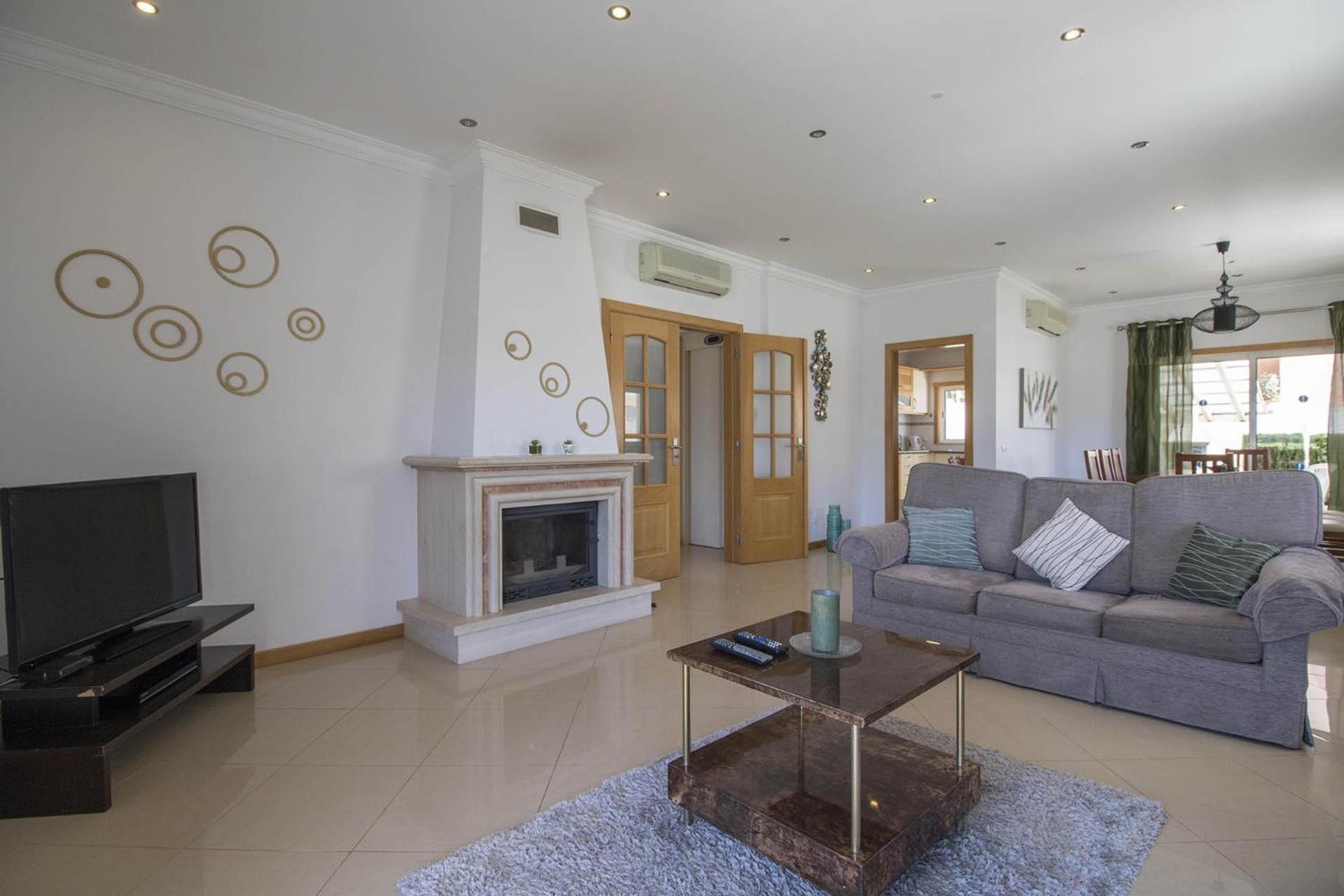 Villa Maresia Patroves Eksteriør billede