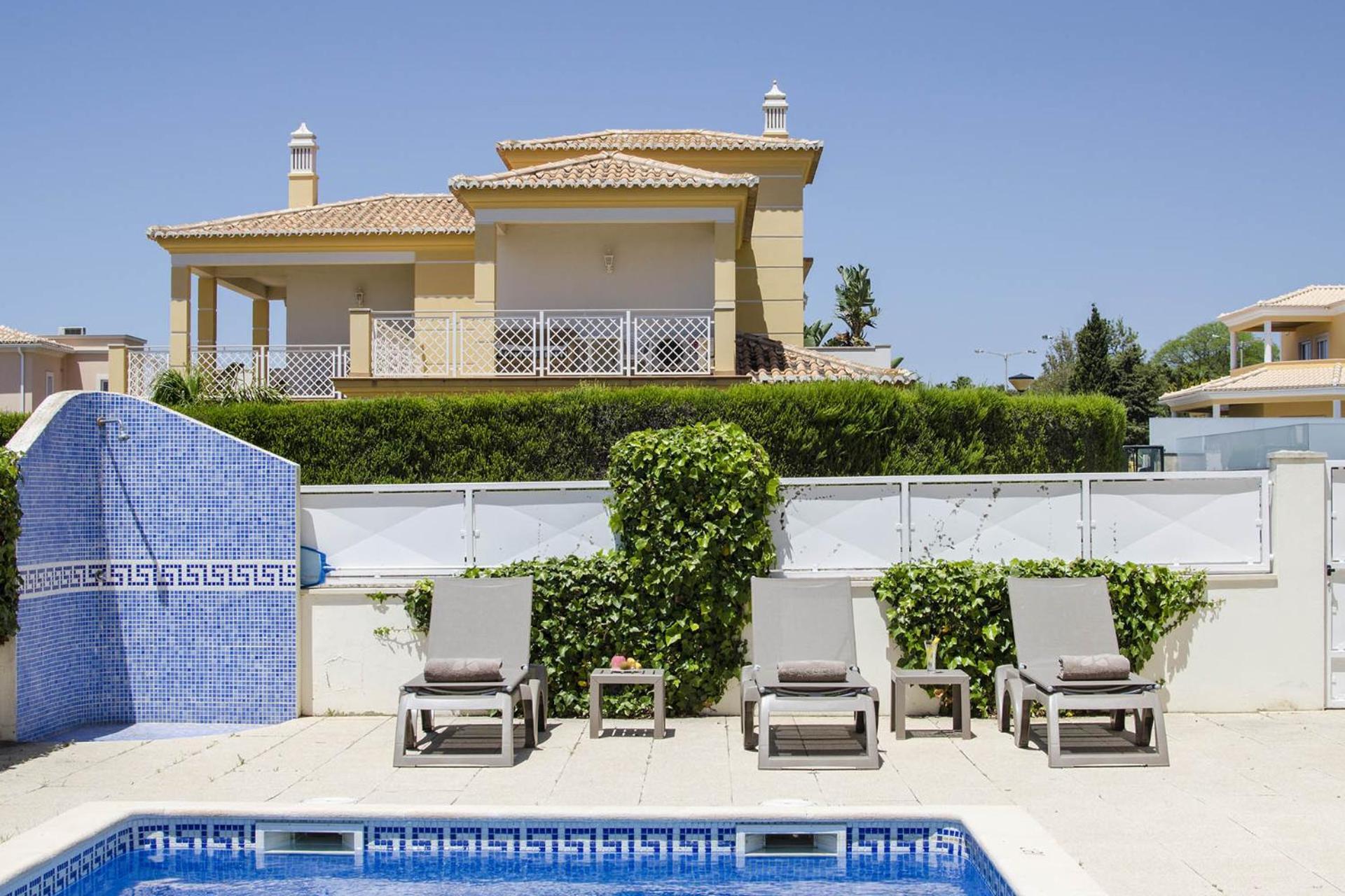 Villa Maresia Patroves Eksteriør billede